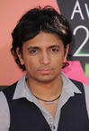 M. Night Shyamalan photo